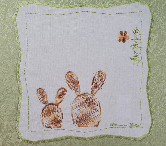Plauener Spitze Stickerei Ostern modische Hasen Deckchen 23x23cm eckig