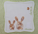 Plauener Spitze Stickerei Ostern modische Hasen Deckchen 23x23cm eckig